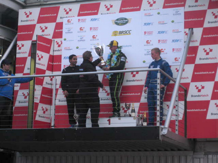 Frederik Schandorff (th) kom på podiet
(Foto: CF Racing)